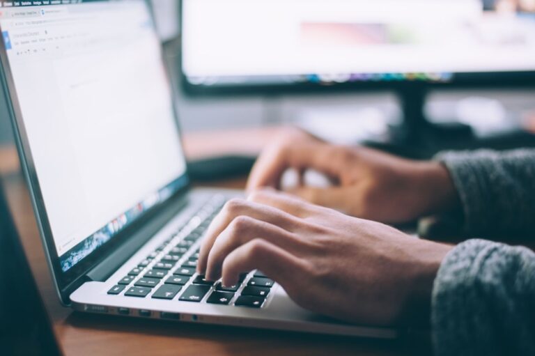 Consejos y Trucos para Escribir Contenido Asombroso
